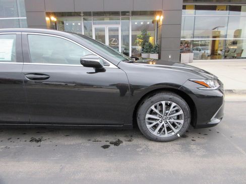 New 2025 Lexus ES 350 350 image 12