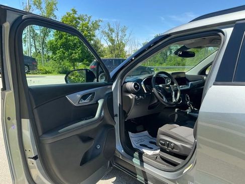 Used 2024 Chevrolet Blazer LT w/ Convenience Package FWD image 15