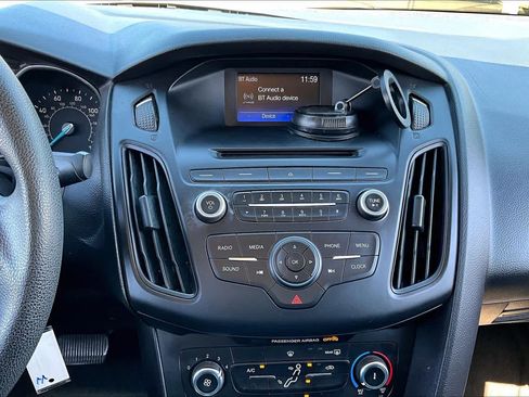 Used 2015 Ford Focus S FWD image 7