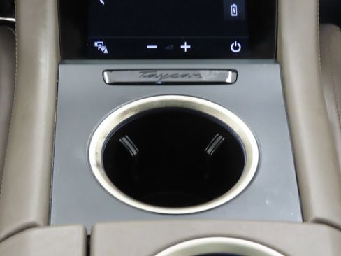 Certified 2021 Porsche Taycan Turbo AWD/4WD image 27