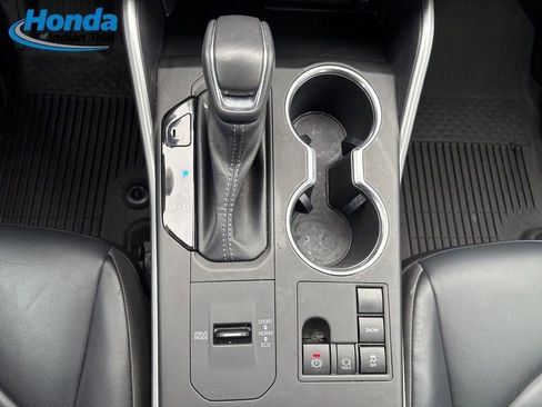 Used 2023 Toyota Highlander XLE image 33