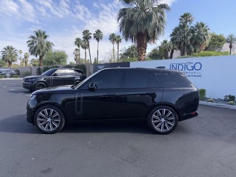 Used 2024 Land Rover Range Rover Autobiography AWD/4WD image 8