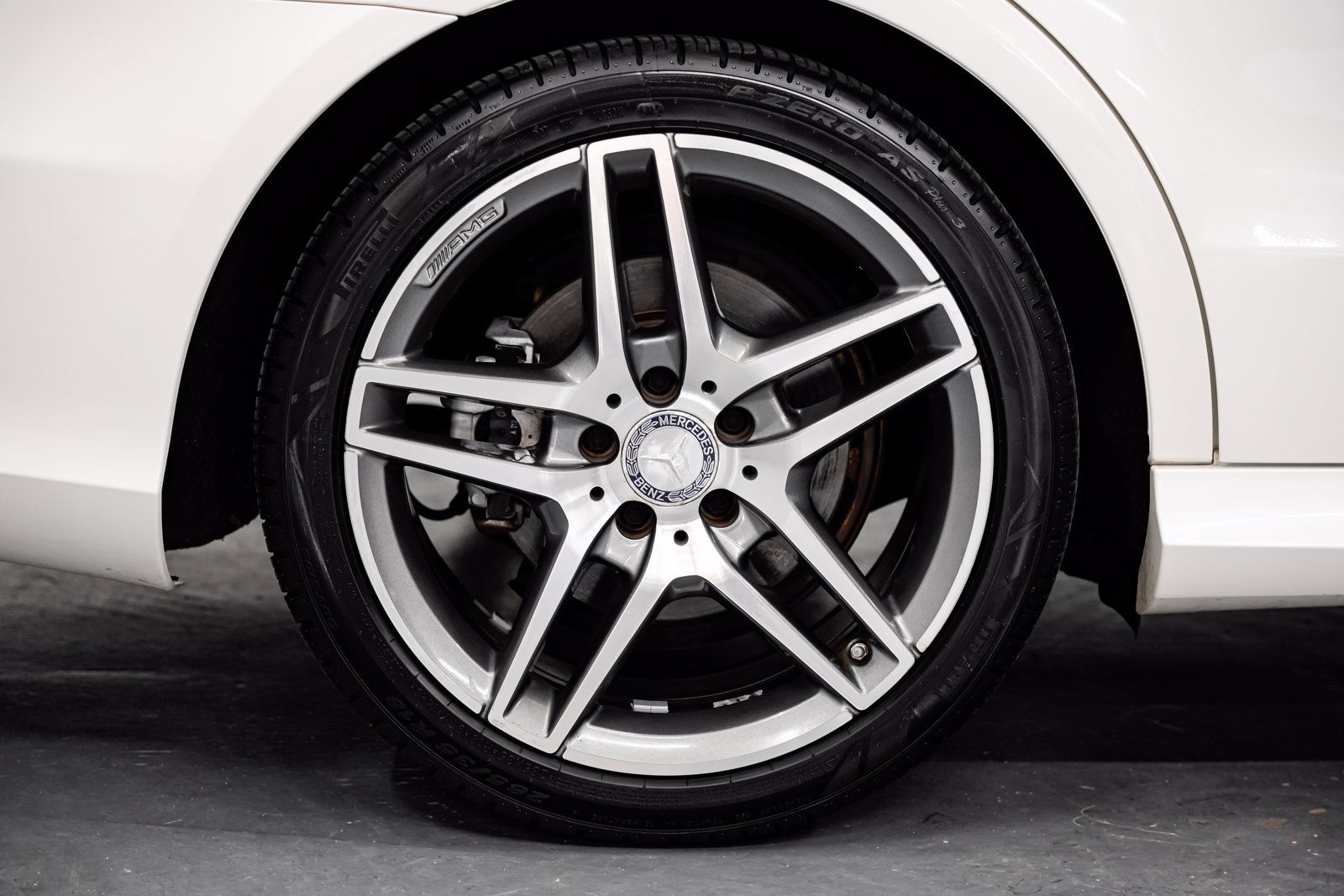 Used 2015 Mercedes-Benz E 400 Sedan image 51