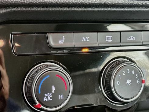 Certified 2024 Volkswagen Taos S AWD/4WD image 20