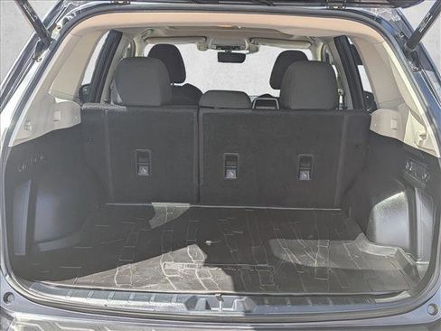 Used 2019 Subaru Forester Premium image 6