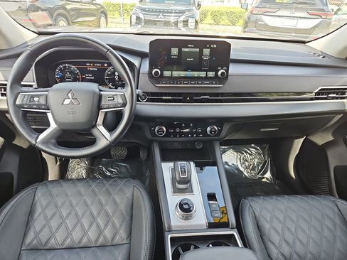 Used 2024 Mitsubishi Outlander SEL FWD image 9