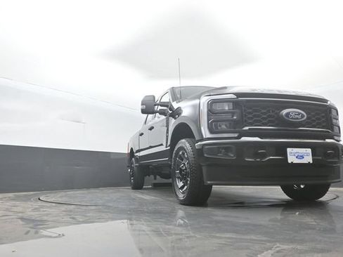 New 2026 Ford F250 XL w/ STX Appearance Package AWD/4WD image 33