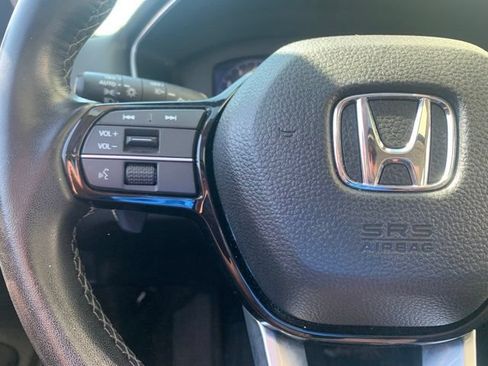 Used 2023 Honda Civic Touring image 9