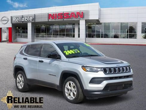Used 2025 Jeep Compass Sport w/ Mopar Graphics Package image 1