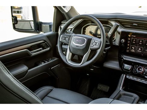 New 2026 GMC Sierra 2500 Denali w/ Denali Reserve Package image 43