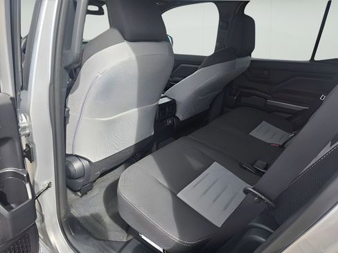 Used 2025 Toyota 4Runner TRD Off-Road image 15