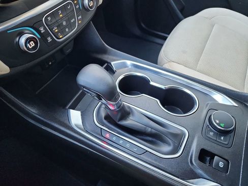 Certified 2023 Chevrolet Traverse LS w/ Safety Package image 28