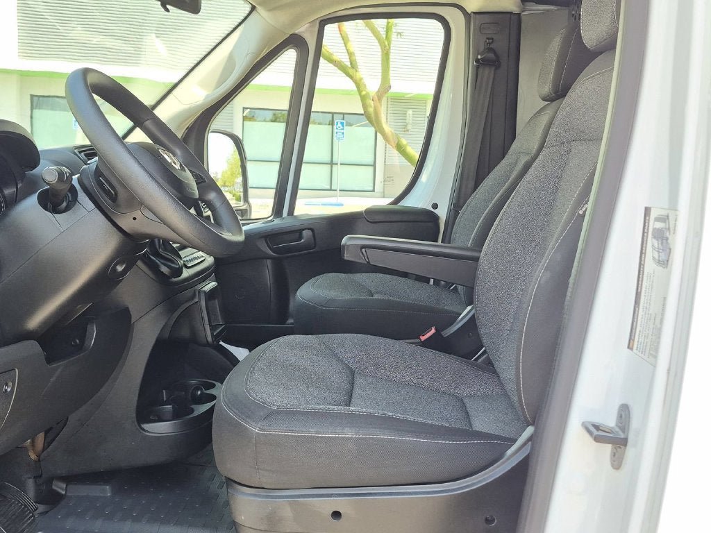 Used 2025 RAM ProMaster 2500 FWD image 21