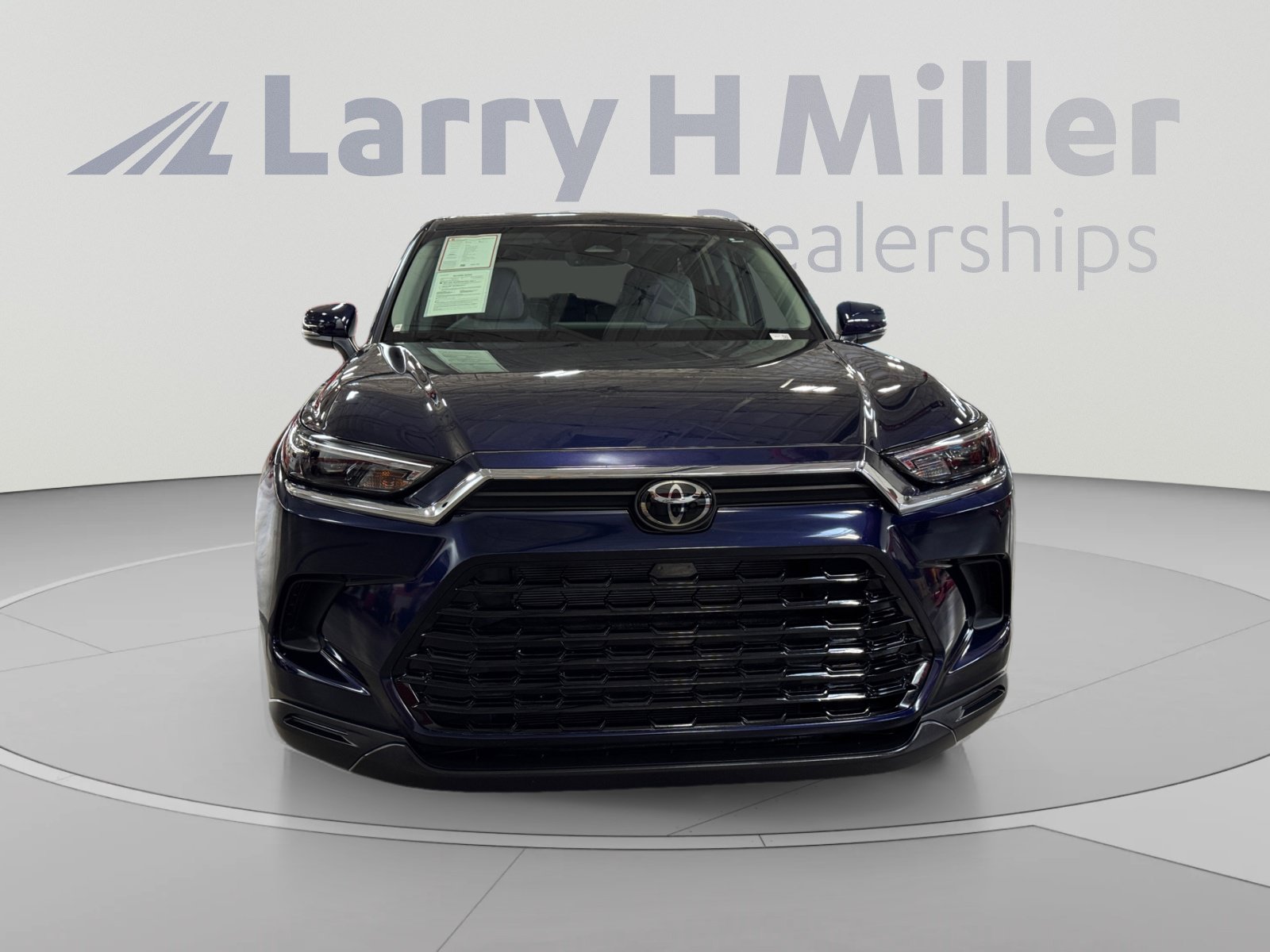 Certified 2025 Toyota Grand Highlander FWD image 8