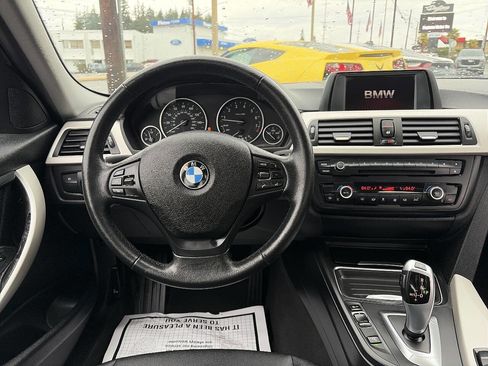 Used 2014 BMW 320i 320i 4dr Sedan image 26