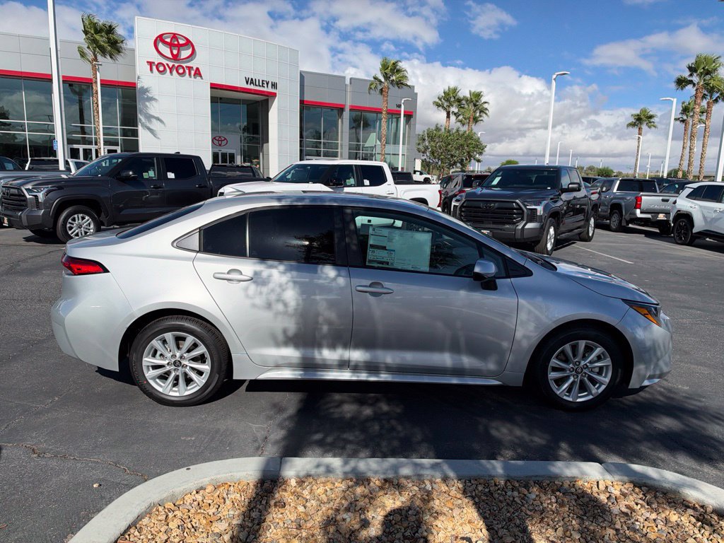 New 2027 Toyota Corolla LE w/ LE Premium Package FWD image 2