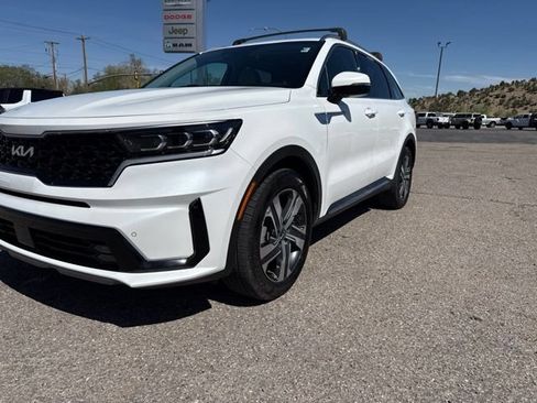 Used 2022 Kia Sorento SX AWD/4WD image 9