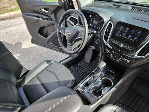 Used 2022 Chevrolet Equinox Premier image 20