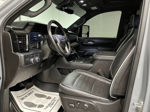 Used 2024 GMC Sierra 2500 AT4X AWD/4WD image 20