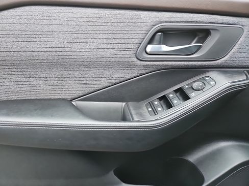 Certified 2023 Nissan Rogue SV AWD/4WD image 12