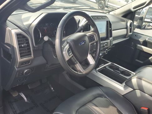 Certified 2022 Ford F450 Platinum w/ FX4 Off-Road Package image 21