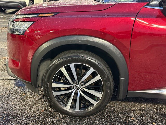 Used 2023 Nissan Pathfinder Platinum AWD/4WD image 7