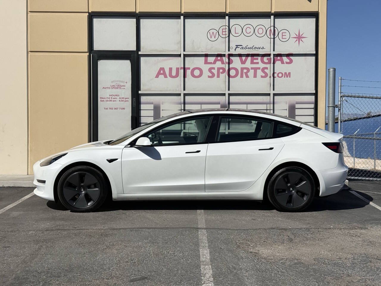 Used 2023 Tesla Model 3 Standard Range RWD image 5