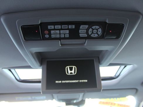 Used 2016 Honda Pilot Elite image 33