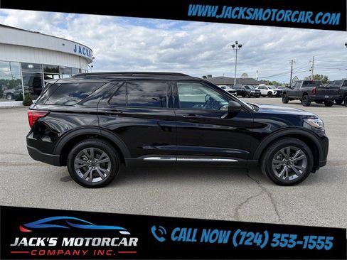 Used 2025 Ford Explorer Active w/ Active Comfort Package AWD/4WD image 5