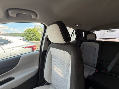 Used 2023 Chevrolet Equinox LT AWD/4WD image 19