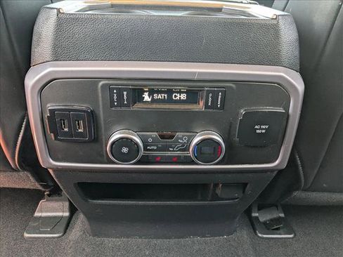 Used 2019 Ford Expedition Platinum RWD image 19