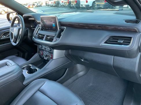 Used 2024 Chevrolet Tahoe Z71 w/ Luxury Package image 22