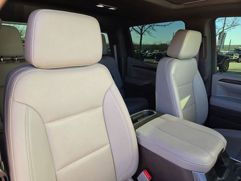 Used 2024 GMC Sierra 1500 SLT image 31