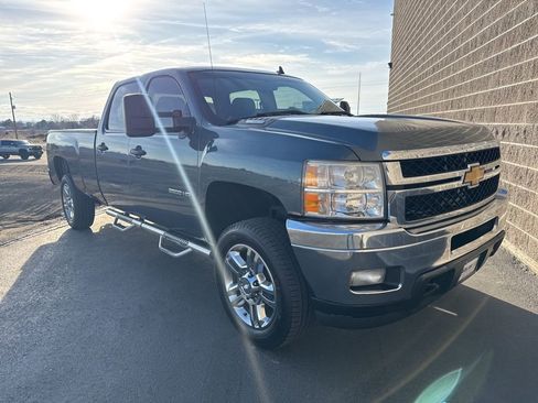 Used 2014 Chevrolet Silverado 3500 LT w/ Interior Plus Package image 3