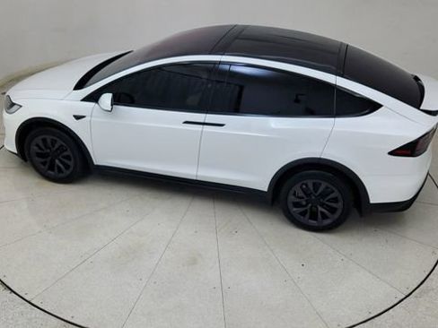 Used 2024 Tesla Model X AWD/4WD image 77