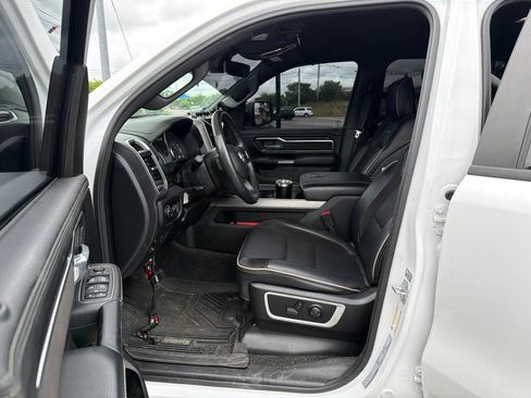 Used 2023 RAM 1500 Laramie AWD/4WD image 6