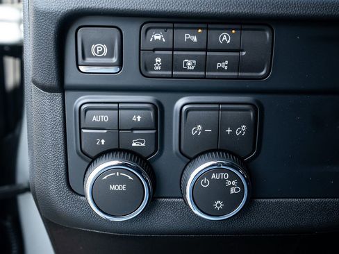 New 2026 Chevrolet Tahoe LS image 21