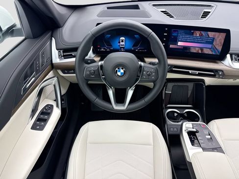 New 2026 BMW X1 xDrive28i w/ Technology Package AWD/4WD image 10