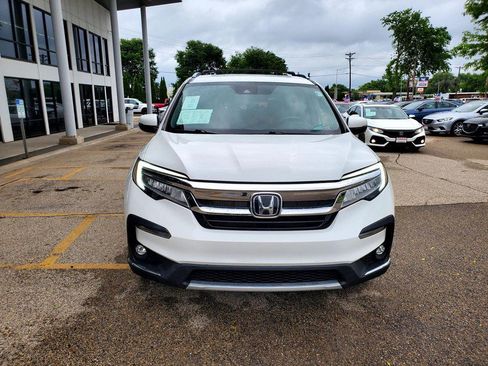 Used 2020 Honda Pilot Touring image 2