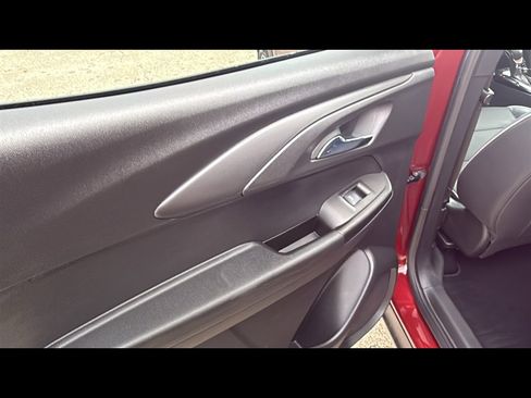 Certified 2022 Chevrolet TrailBlazer RS w/ Sun and Liftgate Package image 24