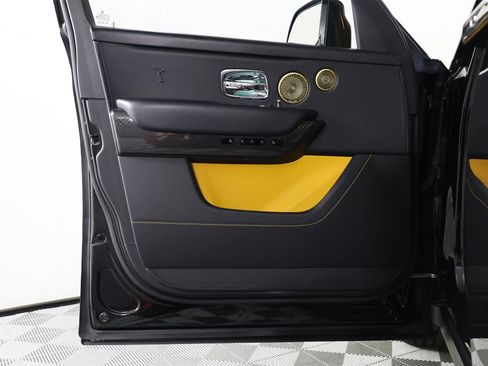 Certified 2023 Rolls-Royce Cullinan Black Badge w/ Driver's Package image 20