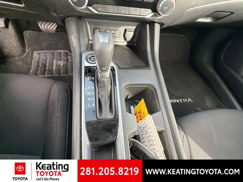Used 2025 Nissan Sentra SV FWD image 15