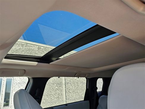 New 2025 Mitsubishi Outlander SEL image 8