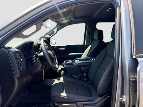 Used 2020 Chevrolet Silverado 1500 Custom w/ Custom Value Package AWD/4WD image 18