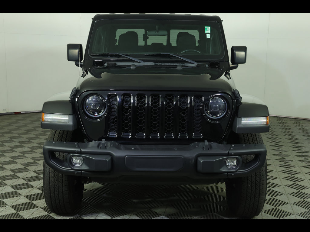 Used 2023 Jeep Gladiator Sport AWD/4WD image 12