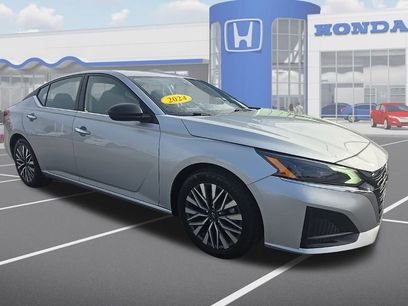 Used 2024 Nissan Altima 2.5 SV