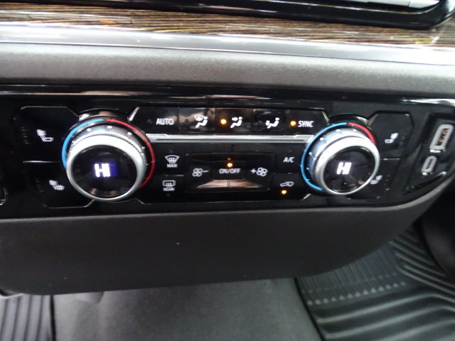 Certified 2024 GMC Sierra 1500 SLE w/ Preferred Package AWD/4WD image 12