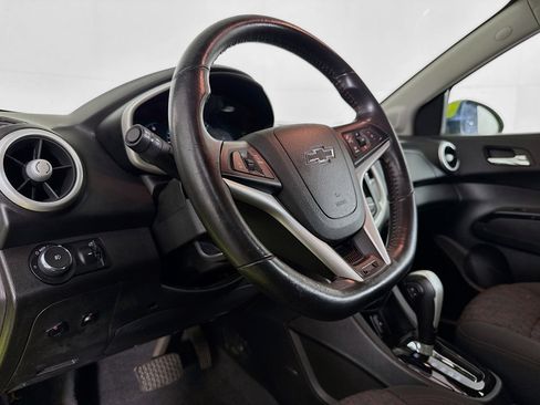 Used 2019 Chevrolet Sonic LT image 21