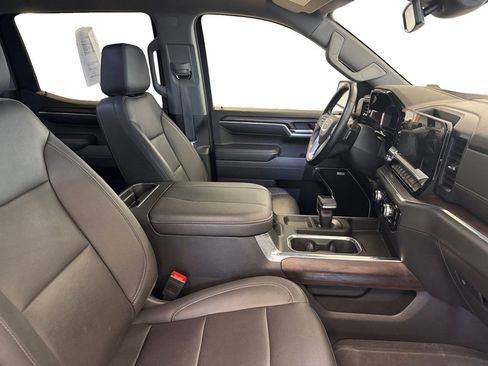 Used 2024 GMC Sierra 1500 SLT w/ SLT Premium Package image 17