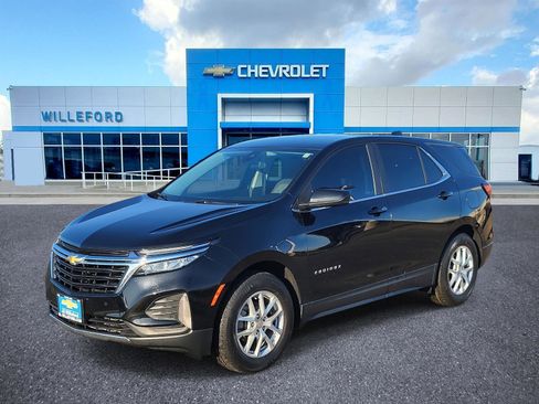 Used 2024 Chevrolet Equinox LT image 1